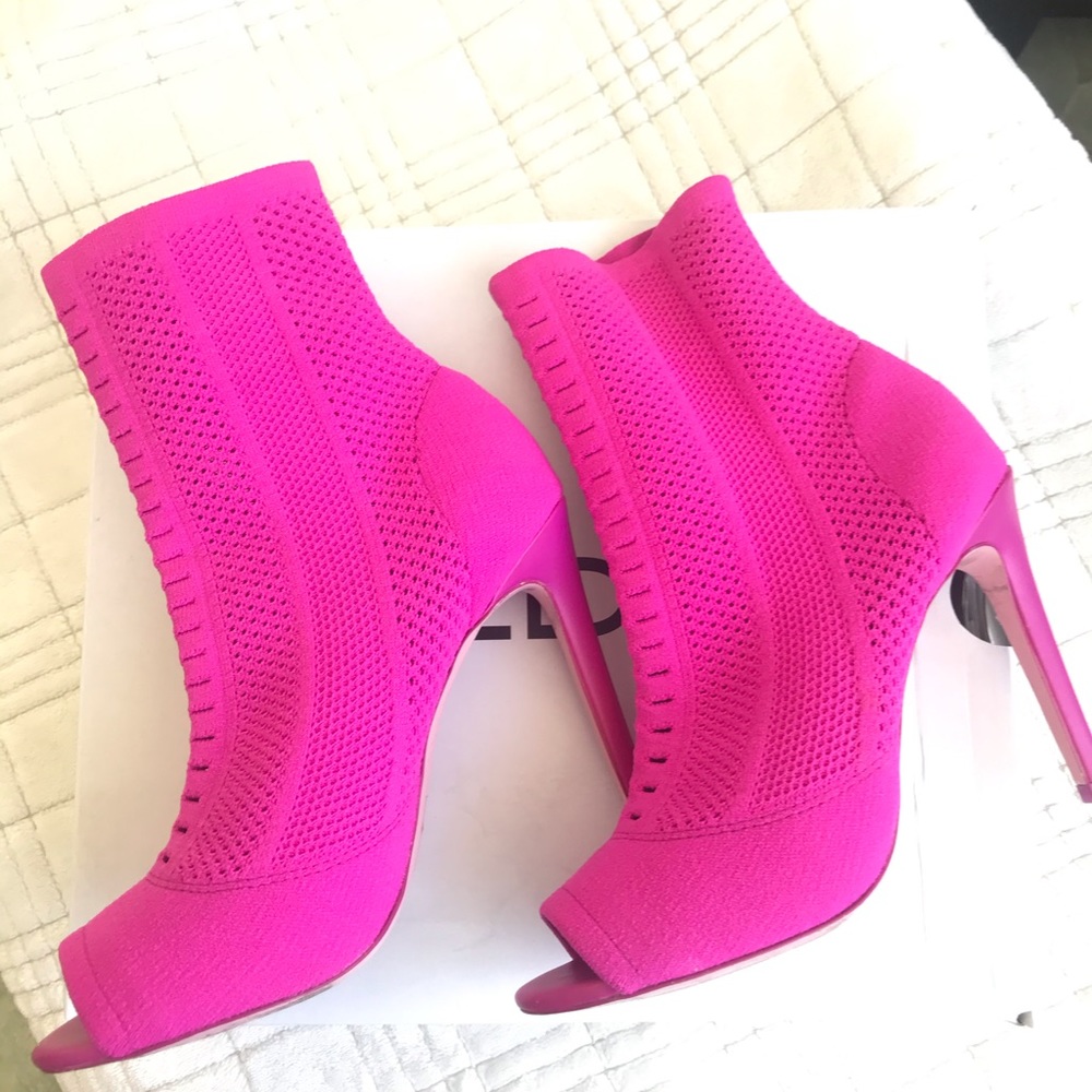 ALDO KESHAA -53 Fuchsia pink booties